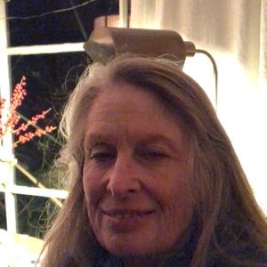 Meet your Posher, Laurie